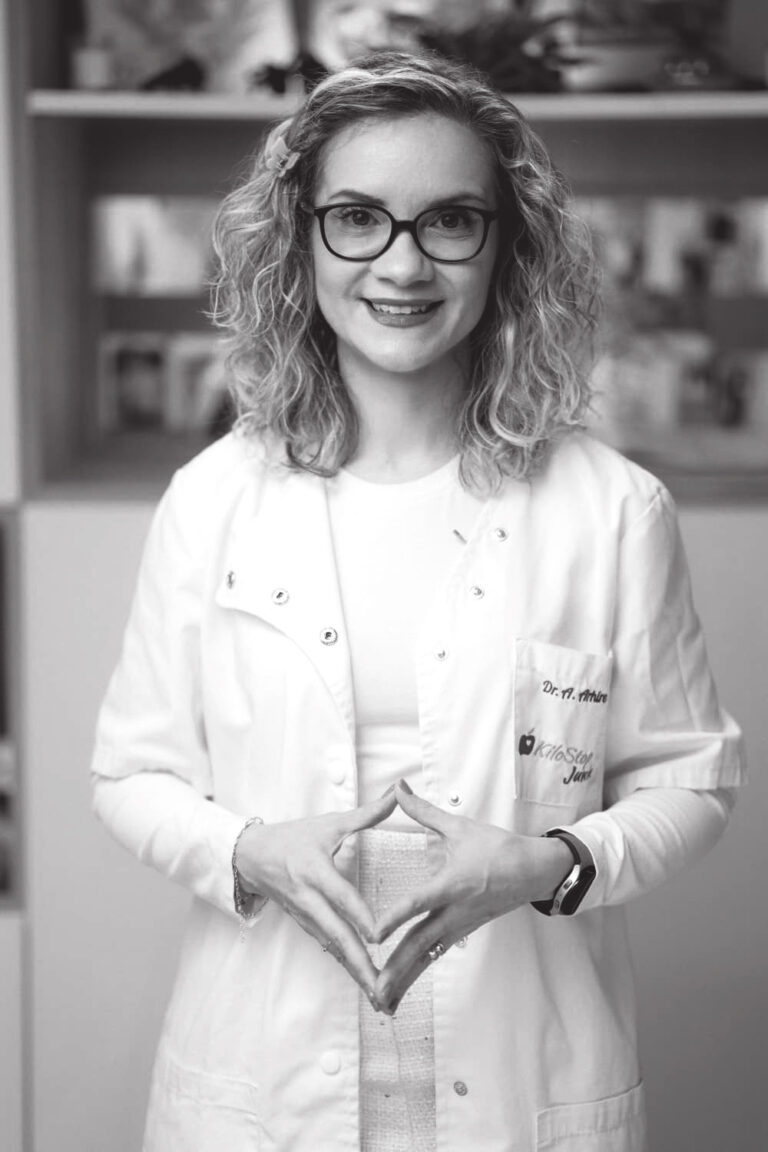 Dr. Amalia Arhire